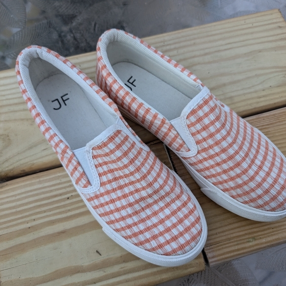 Just Fab size 6. Lexy slip-ons - Picture 3 of 10